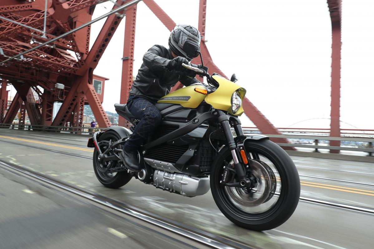 電動バイクとは？仕組み・免許・メリットからガソリン車との違いまで徹底解説