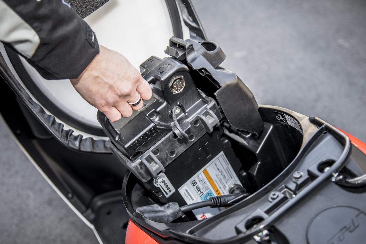 電動バイクのバッテリー寿命は？交換費用から方法まで徹底解説